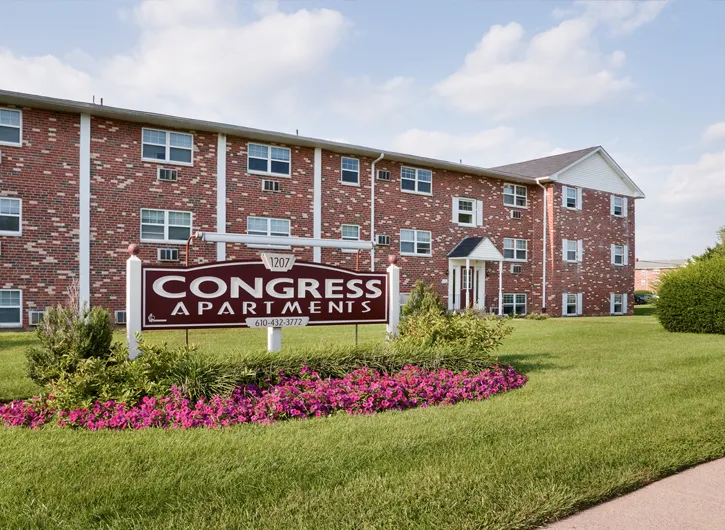 Congress Apartments